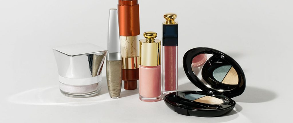 Viasun cosmetics display, featuring lipsticks and eyeshadows.